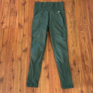 Peloton army green compression leggings butt lifting M